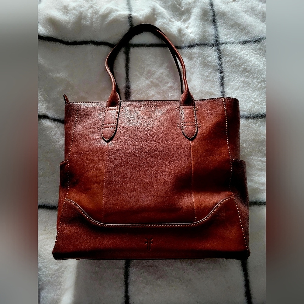 Frye N/S Tote with Zip Top